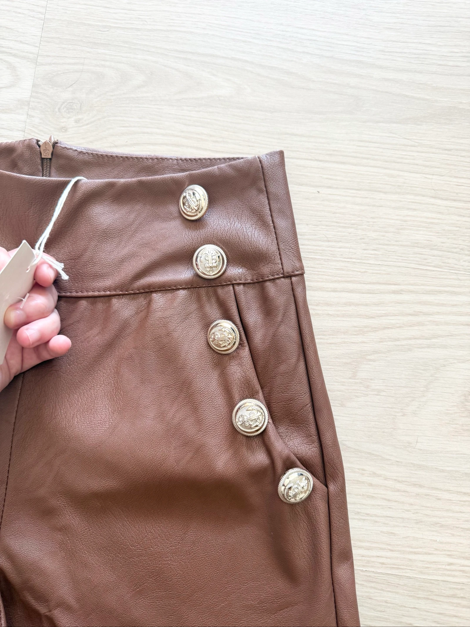 Short de talle alta en cuero marrón Nueva colección talla 36 S - nuevo con etiqueta – photo 3